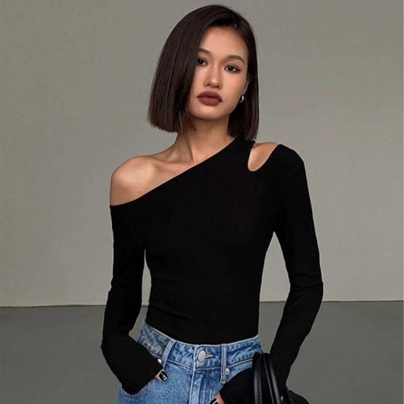 Módní zkosený límec Trička s dlouhým rukávem Ženy Jaro 2024 Nové Solid Slim Fit Crop Top Sexy trička Hollow Out
