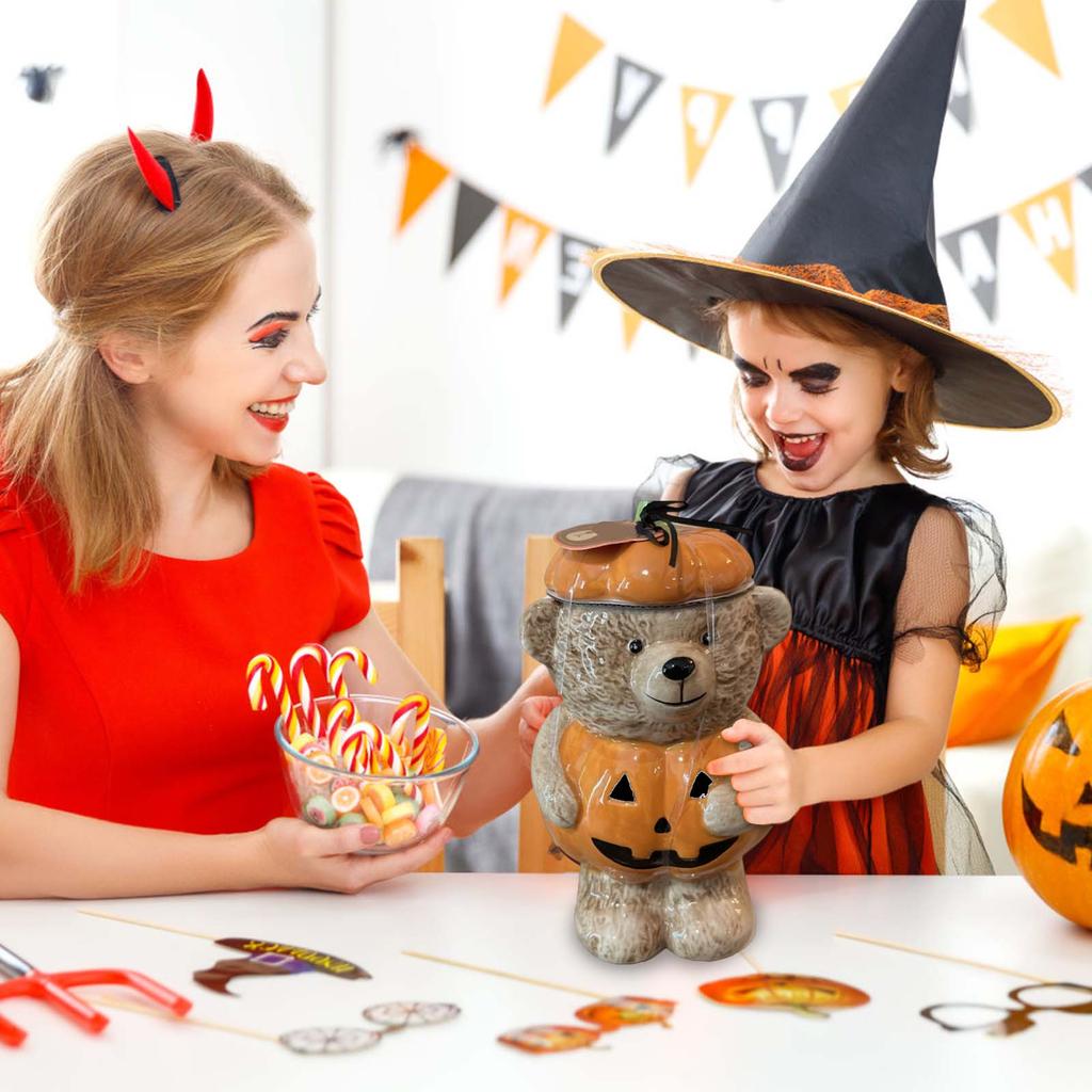 The Bear-shaped Cookie Jar Can Hold A Lot Of And Is Also Suitable As A Storage Box Or Decorative Item. It Has High Practicality.