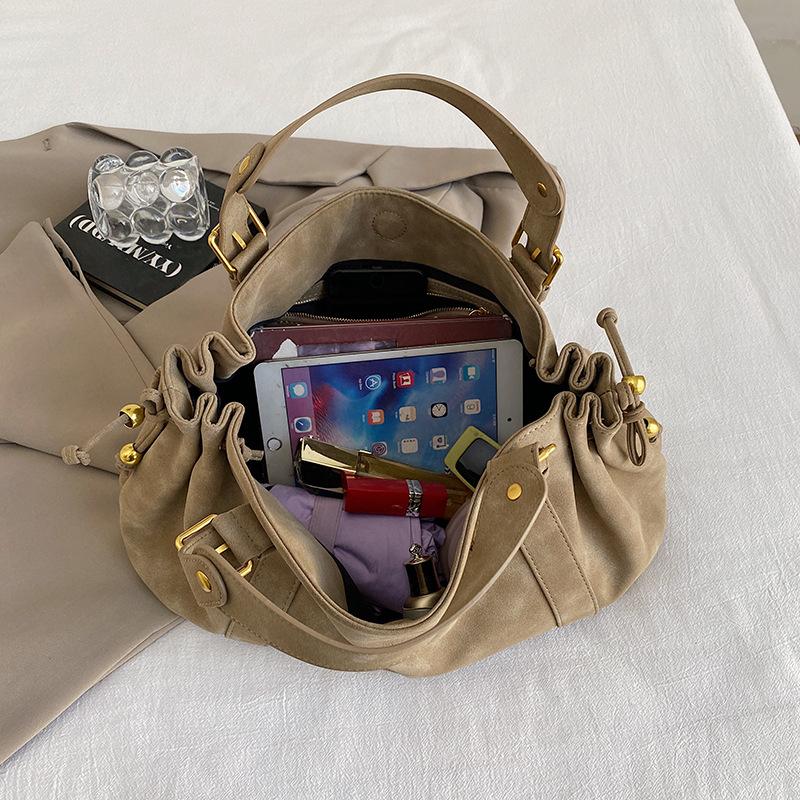 Handbag Fashion Retro Frosted Loose Pleated Soft Leather Women's Bag Simple Commuting Tote Bag