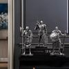 Nordic Victory Knight Resin Figurine: High-End Vintage Office Decor