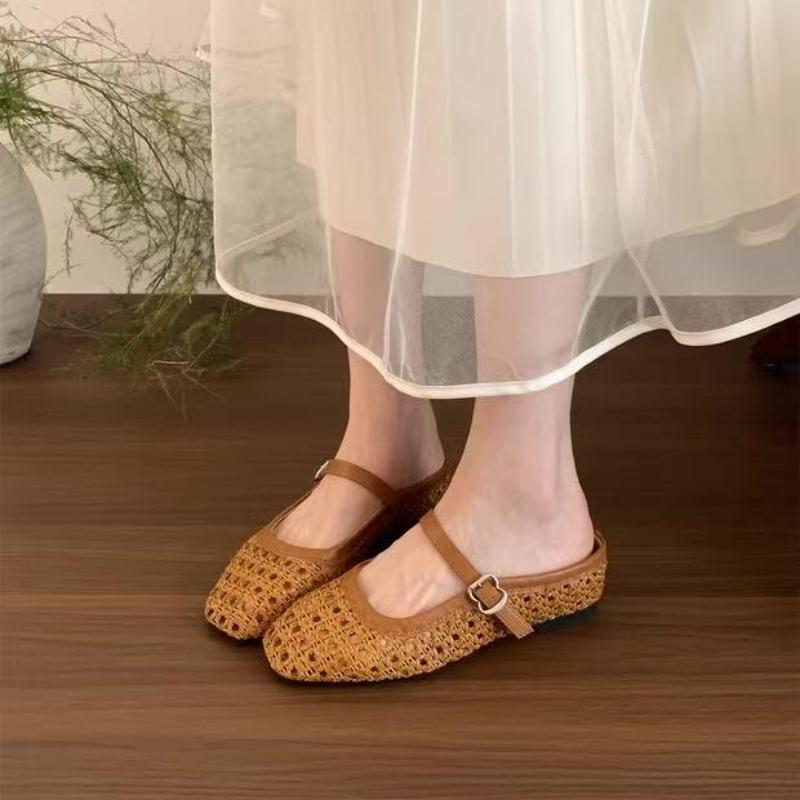 Fashion Women's Summer New Breathable Flat Bottom Woven Sandals Low Heel Single Shoes  Version Slip-On  Style Weaving Fashion Slippers