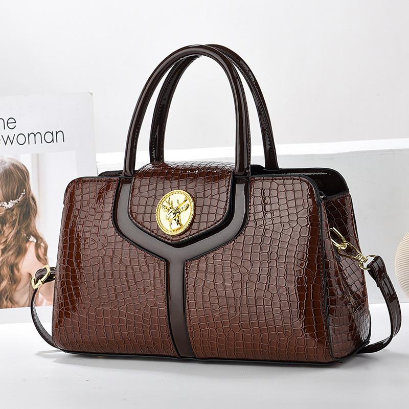 Chic Large Capacity Womens Tote Bag Stylish Shoulder Handbag With Crocodile Pattern For Everyday Use