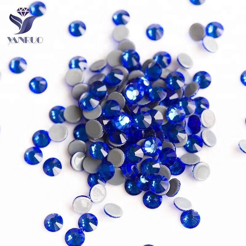 China Bulk Hot-fix Flat Back Rhinestones Bulk Crystal Glass Hotfix Rhinestones for Clothing Garment