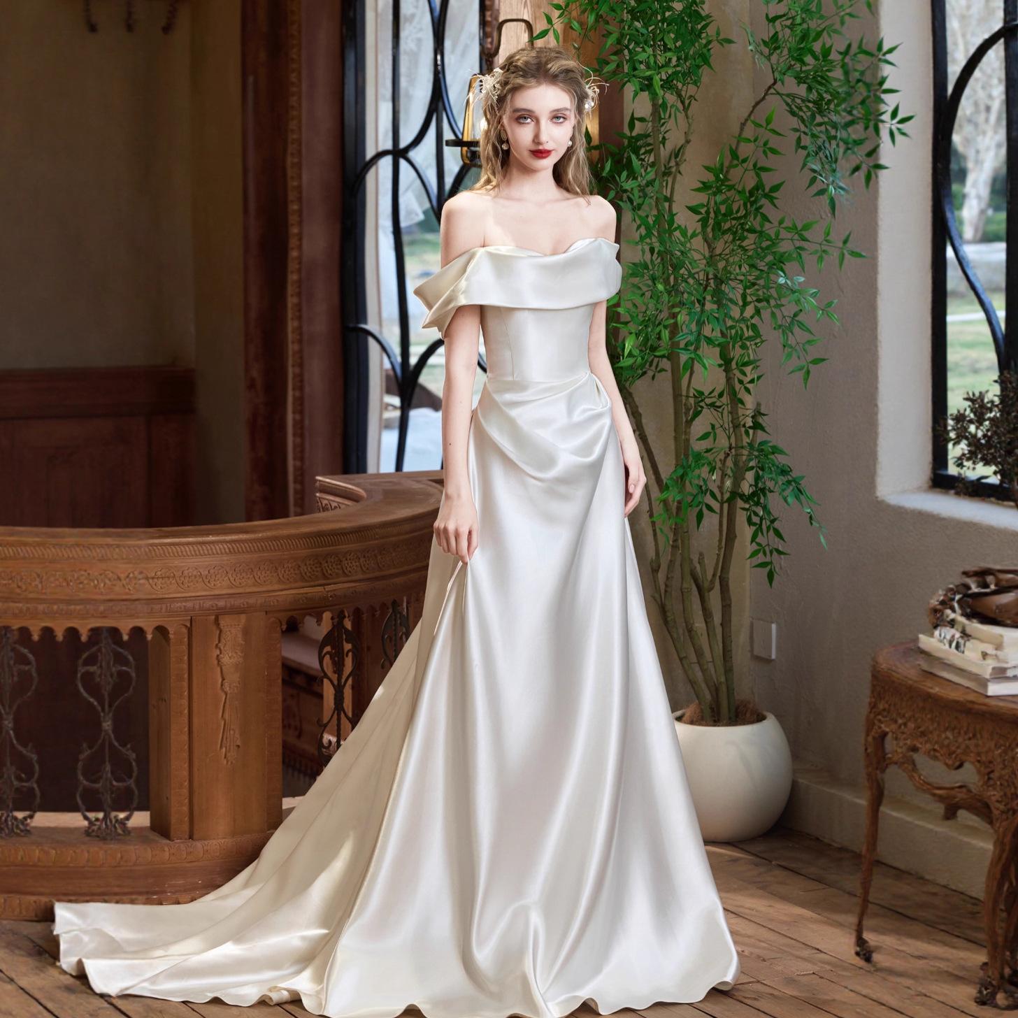 One-word shoulder light wedding dress   new
