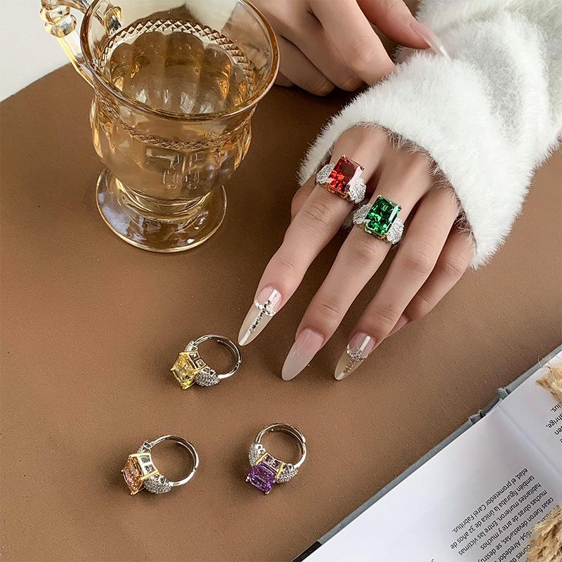 Jewelry Copper Bottom Gold-Plated High Carbon Diamond Ice Flower Copper Inlaid Light Luxury Square Diamond Ring Women 10 * 14