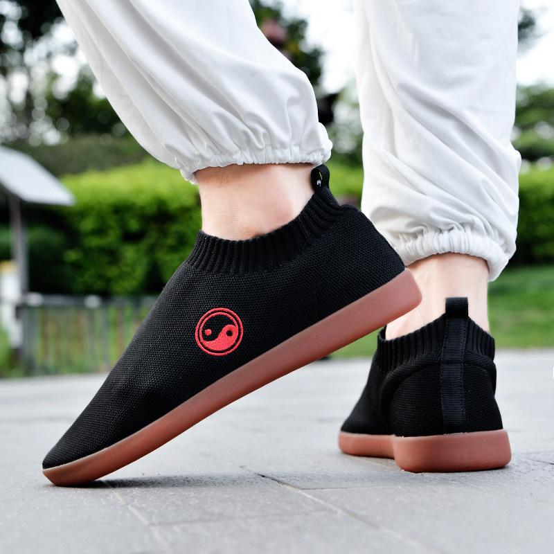 Tai Chi Shoes Men's Canvas Beef Tendon Sole Morning Exercise Shoes Women's Lightweight Breathable Martial Arts Practice Shoes Casual Tai Chi Practi