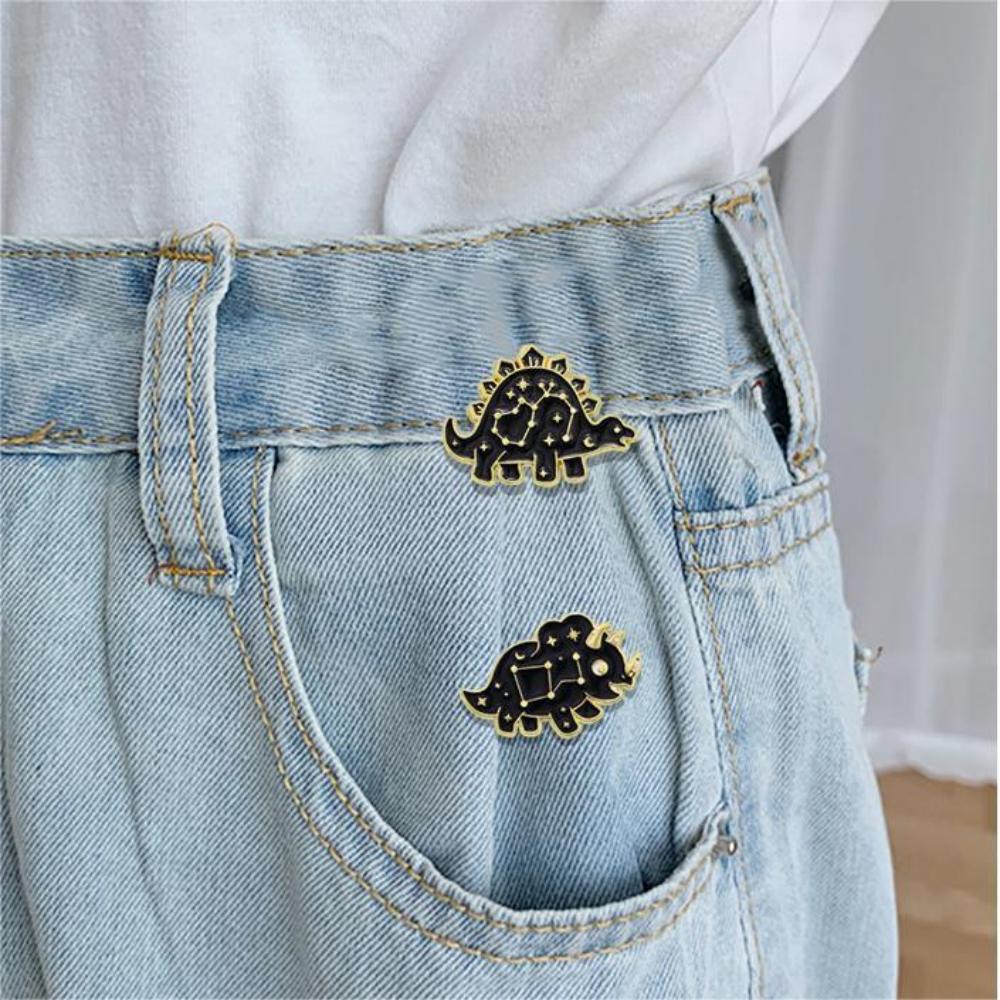 4 Styles Cartoon Space Star Pattern Dinosaur Design Enamel Brooches Girls Cute T-Rex Brontosaurus Stegosaur Shaped Golden Pins