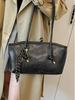 2025 New Women's Autumn/Winter Retro Textured Shoulder Handbag Tote