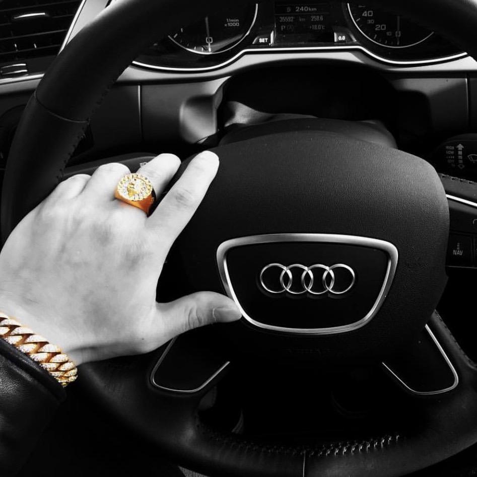 Forchaser Buddha Diamond Ring - Gold