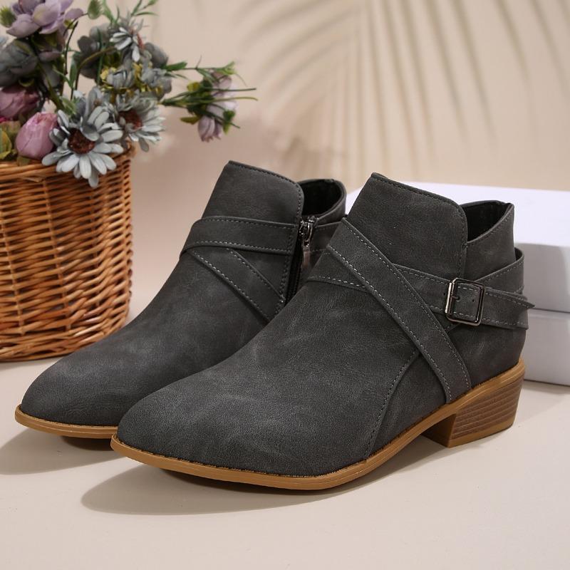Autumn and winter new large size pointed square heel zipper fashionable and comfortable short boots women 36-43