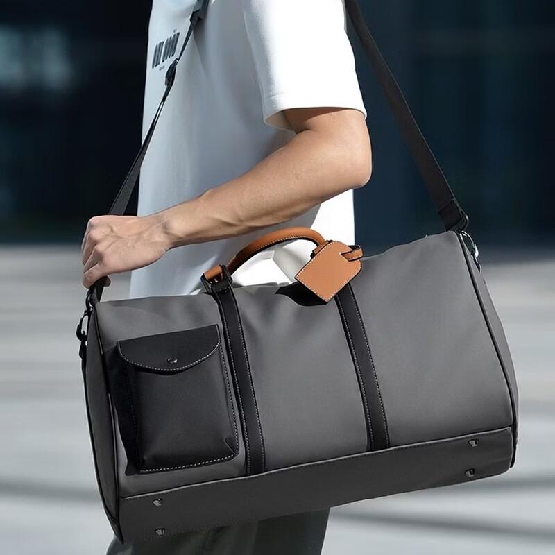 Men's Large Capacity Travel Sports Duffel Bag
