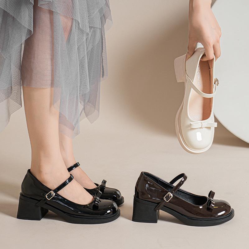 Weiße Plateau-Schuhe mit dickem Absatz, französische Mary Janes für Damen, Frühjahr 2025, neue kleine Größen, Lederschuhe mit innerer Höhenerhöhung, temperamentvolle Einzelchuhe