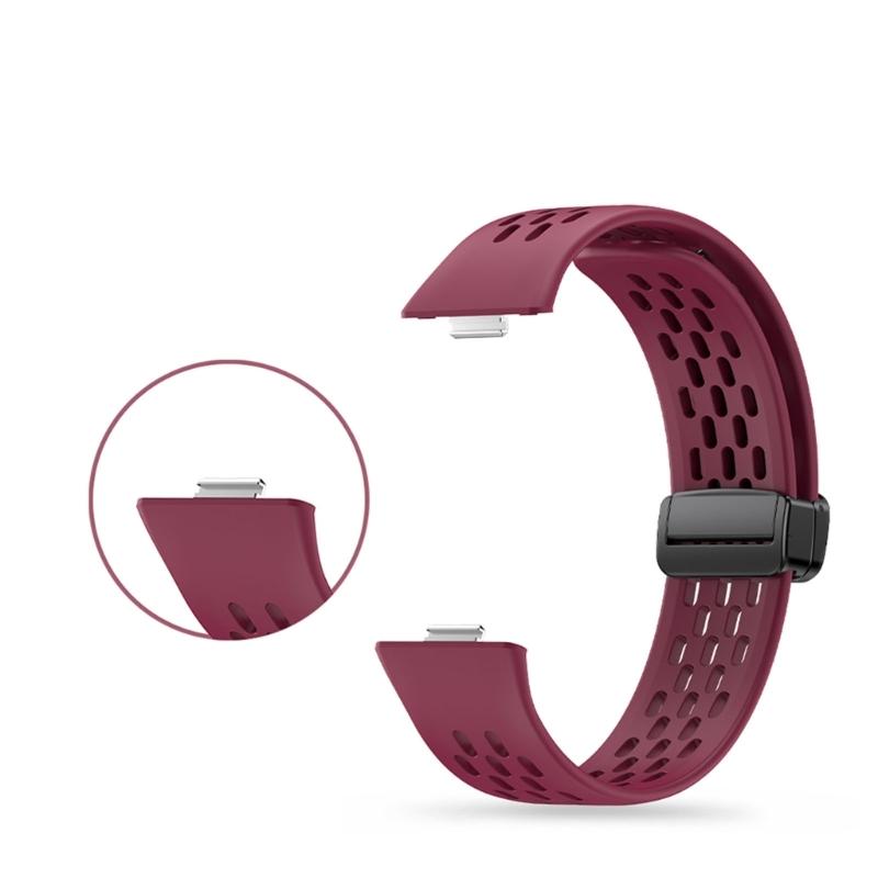 Comfortable Silicone Band with Magnetic Lock Breathable Accessory Sweat Resistant Silicone Watch Strap for Watch Fit3