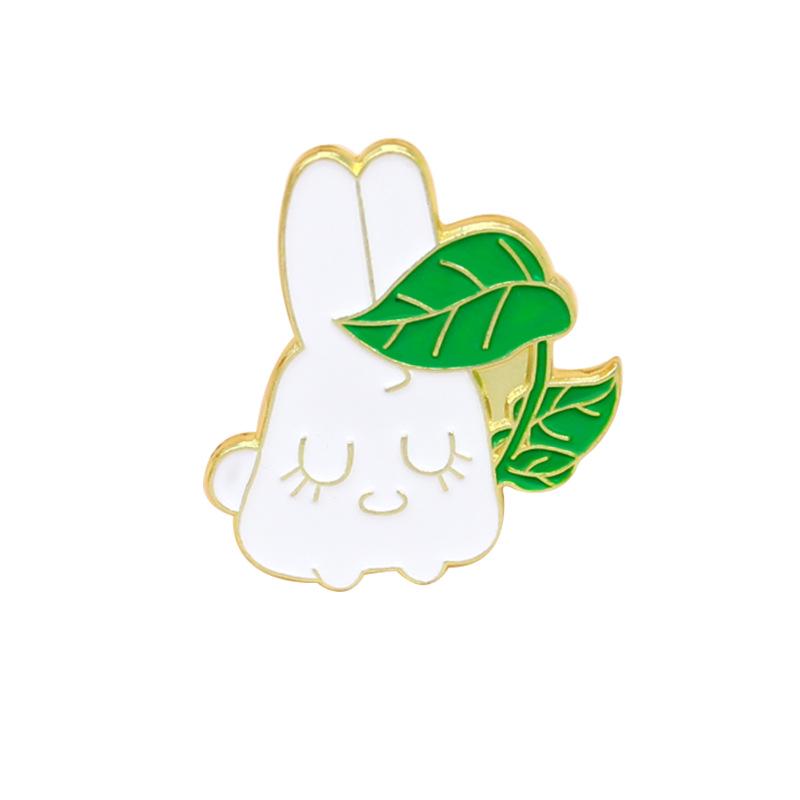 Little Rabbit Doll Under Leaves: Sister Rabbit Brooch with Straw Hat and Hoe
