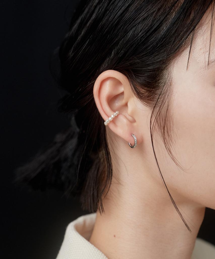 Novice Tokyo Baroque Pearl Ear Cuff / Silver