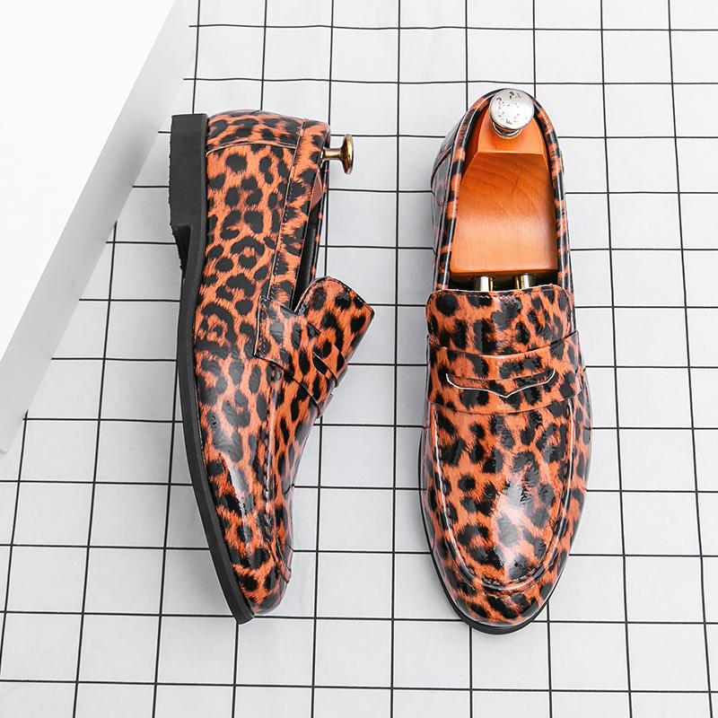 Trendy Men's Loafers Classic Brown Men's Banquet Formal Shoes Comfortable High-end Office Business Casual Shoes for Men‘s