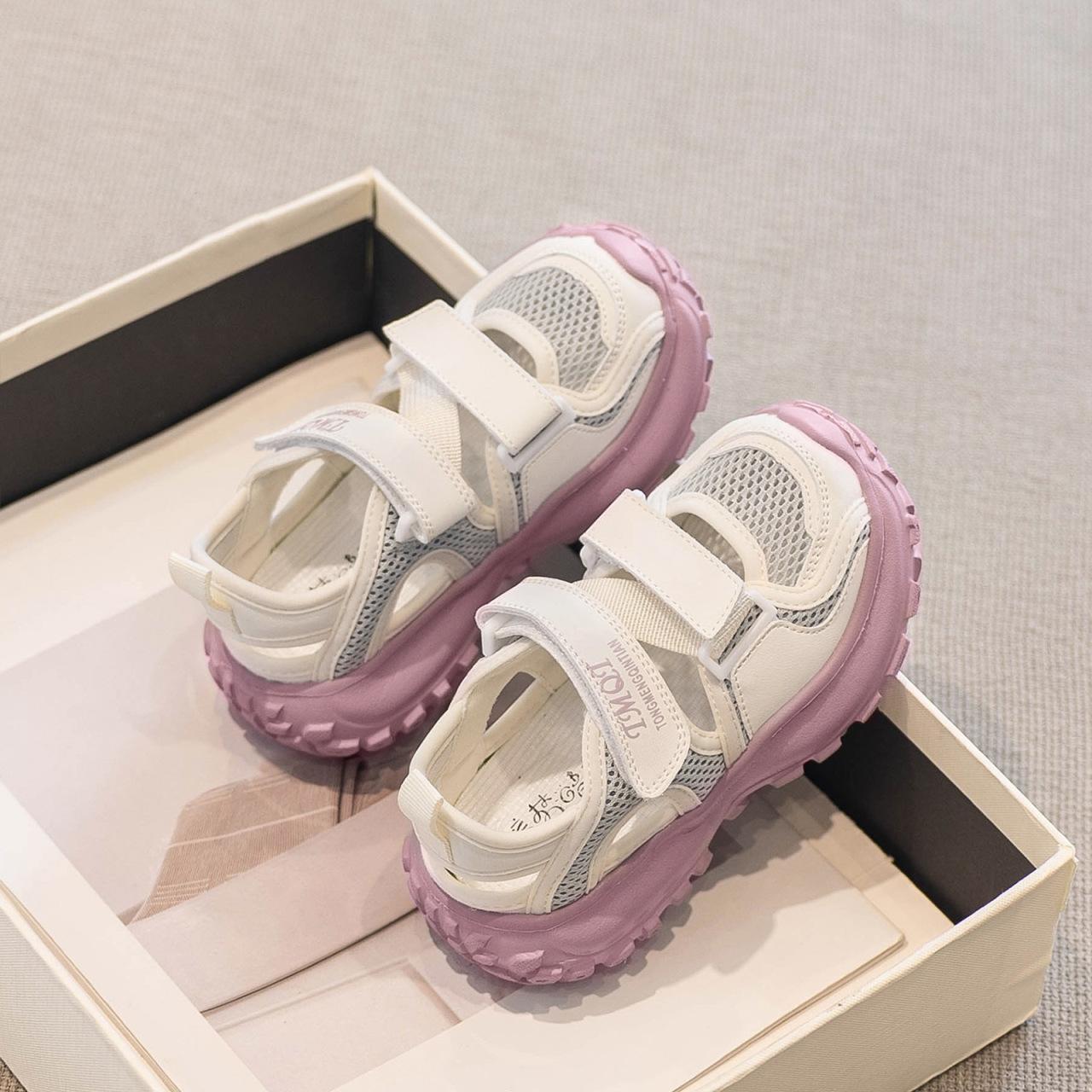 Girls  sports sandals summer new children s boys  baotou medium and older children s shoes girls  fashion non-slip 16.5cm inside size 26