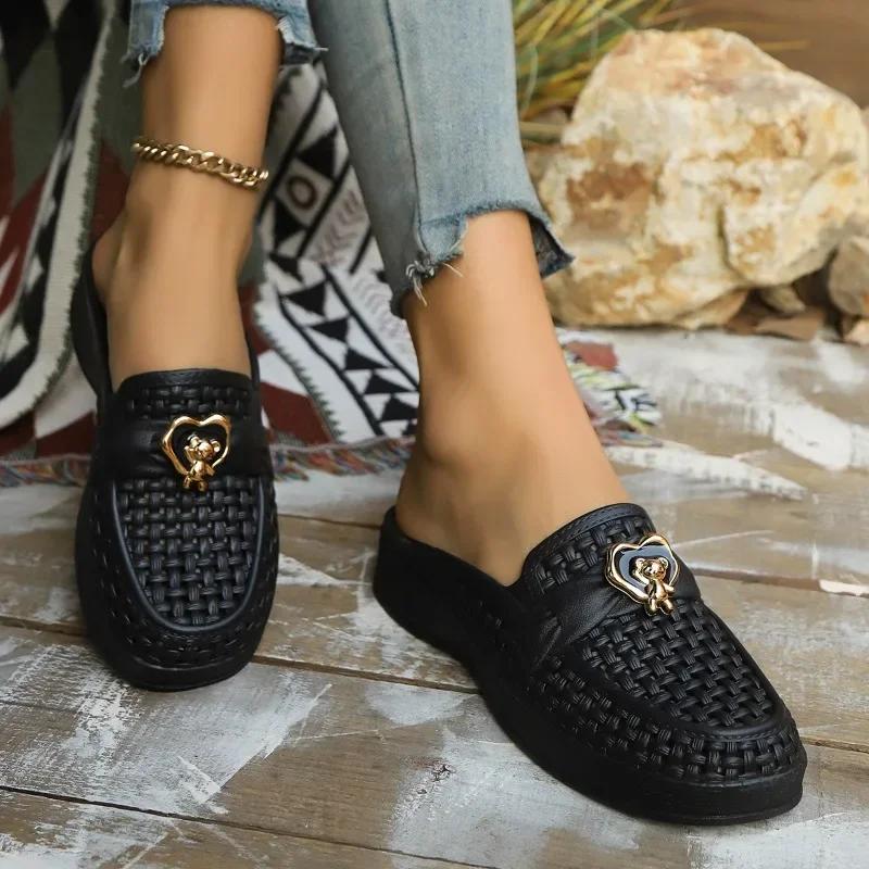Fashion 2025 High Quality Baotou Women's Slippers Fashion Metal Decoration Casual Slippers Women New Non-Slip Flat Slippers Zapatos