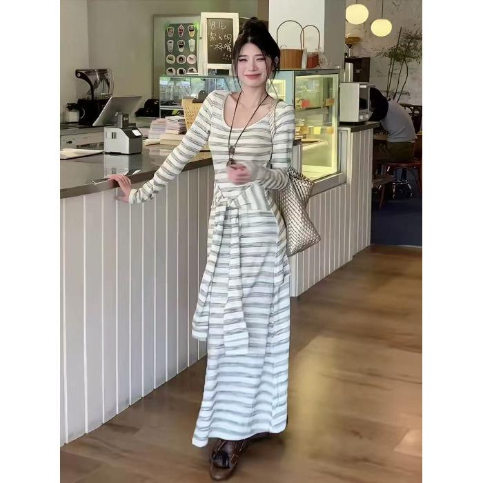 

Korean lazy style striped lace-up long-sleeved dress autumn classic contrasting color striped V-neck visual elongation S