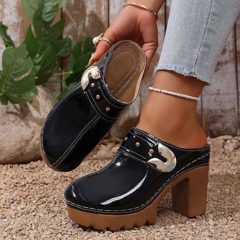 Sandali a Ciabatta da Donna Estivi Chunky con Tacco Alto, Punta Chiusa, Suola Spessa, Borchiati, Disponibili in Taglie Grandi.