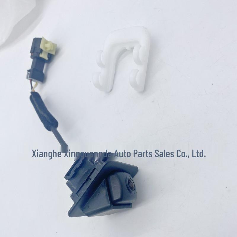 The 95760-3Z301 957603Z300 is compatible with the I40 rearview parking camera for reverse imaging.