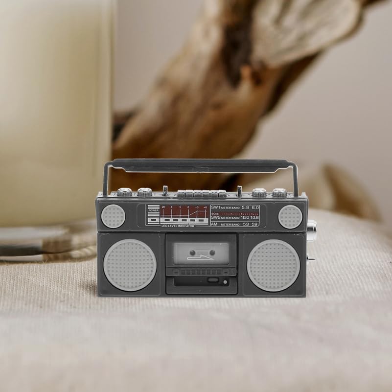 Sosoport Set of 2 Miniature Retro Radio Models, Plastic Figurines, Mini House Decorations, 5.50 X 2.80 X 1.50 Cm, Kids Toys