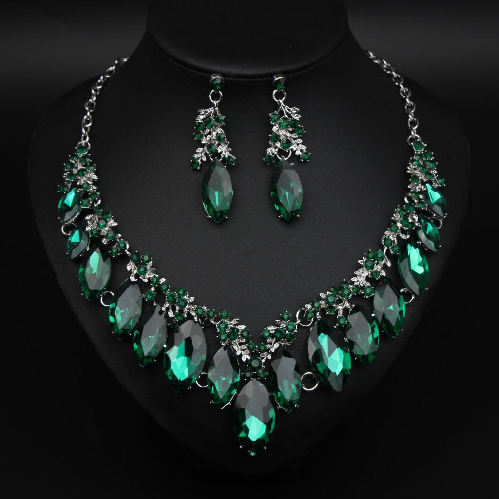 2026 European and American Exaggerated Big Gem Necklace Earrings Set Bridal Banquet Dress Accessories