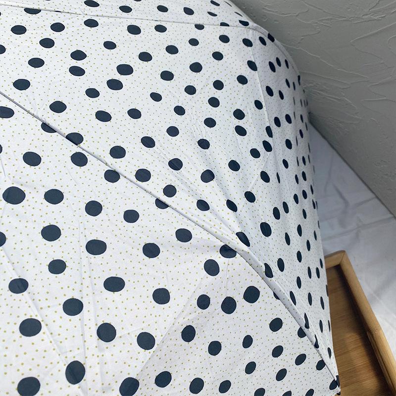 2023 nový polka dot dřevěná rukojeť skládací deštník opalovací krém s ochranou proti UV záření dámský slunečník přenosný kompaktní slunečník