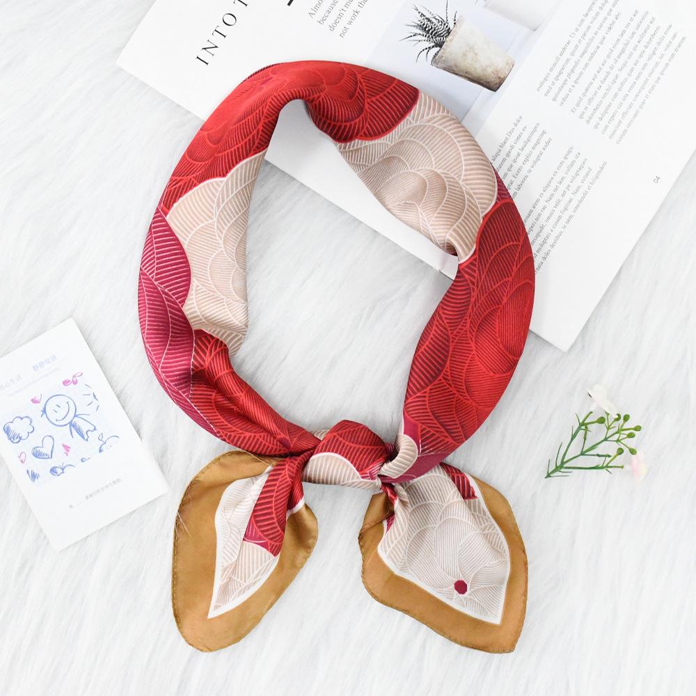 Dámská nová módní simulace atmosféry Hedvábný šátek Ochrana krku Šátek Jaro Léto Podzim Čtvercový šátek