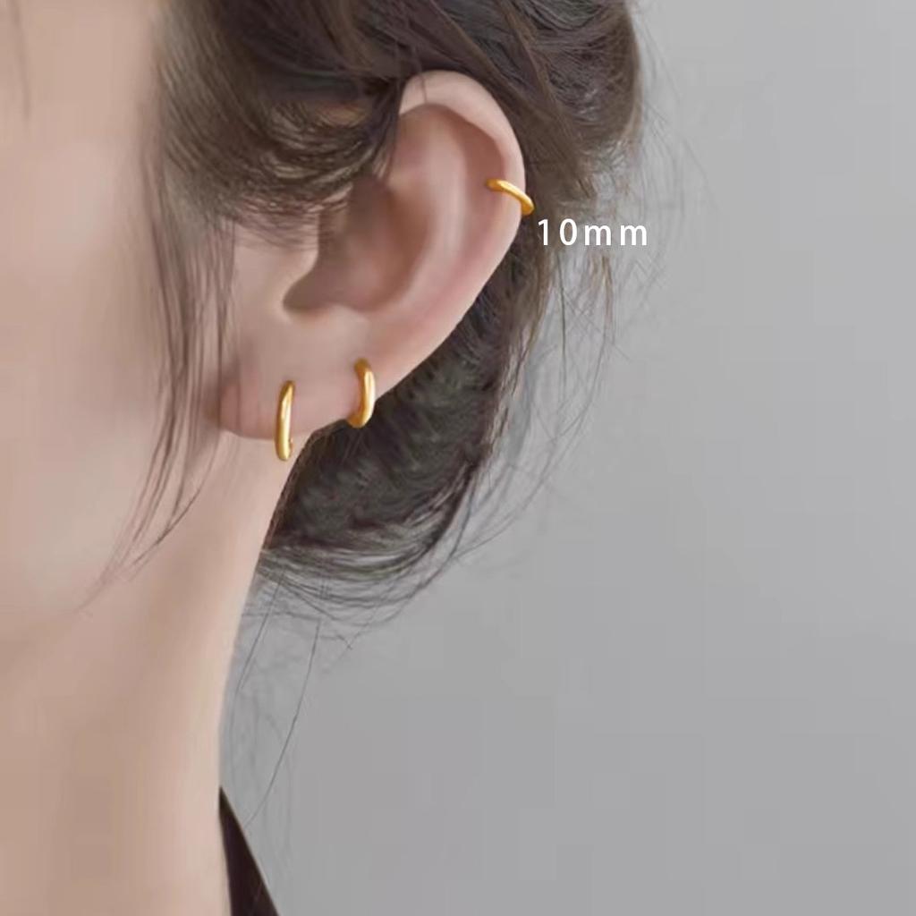 Minimalist Fashion Glossy Vein Circle Earrings Niche High-grade Wild Geometric Ins Wind Circle Ear Buckle Elegant Simple Hoop Earrings