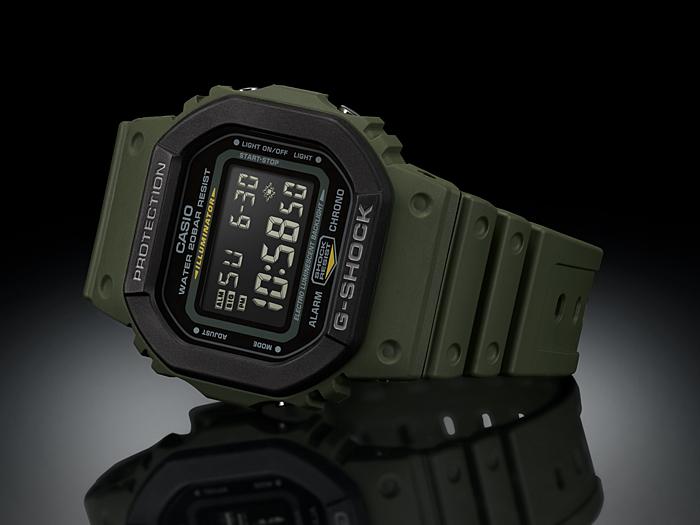 Casio G-SHOCK Men's Resin 200M Water Resistant Shock Resistant Alarm Quartz Watch DW-5610SU-3