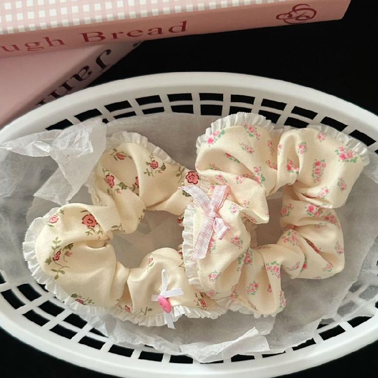 Lace Trimmed Floral Hair Scrunchy Hair Decors Stretchy Soft Fabric Ponytail Holder for Women Girls Various Hairstyles