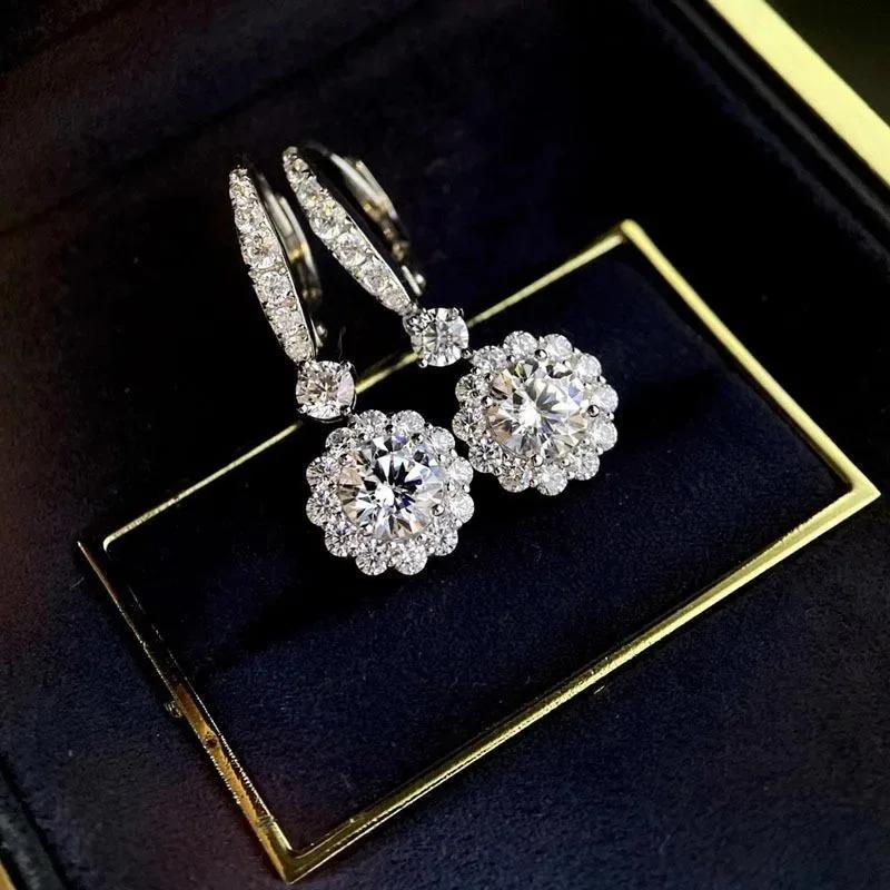 

2026 New Cube Zirconia Snowflake Geometric Earrings Set, Fresh, Medium To Long, Shining Charm Zircon Accessories Wholesale