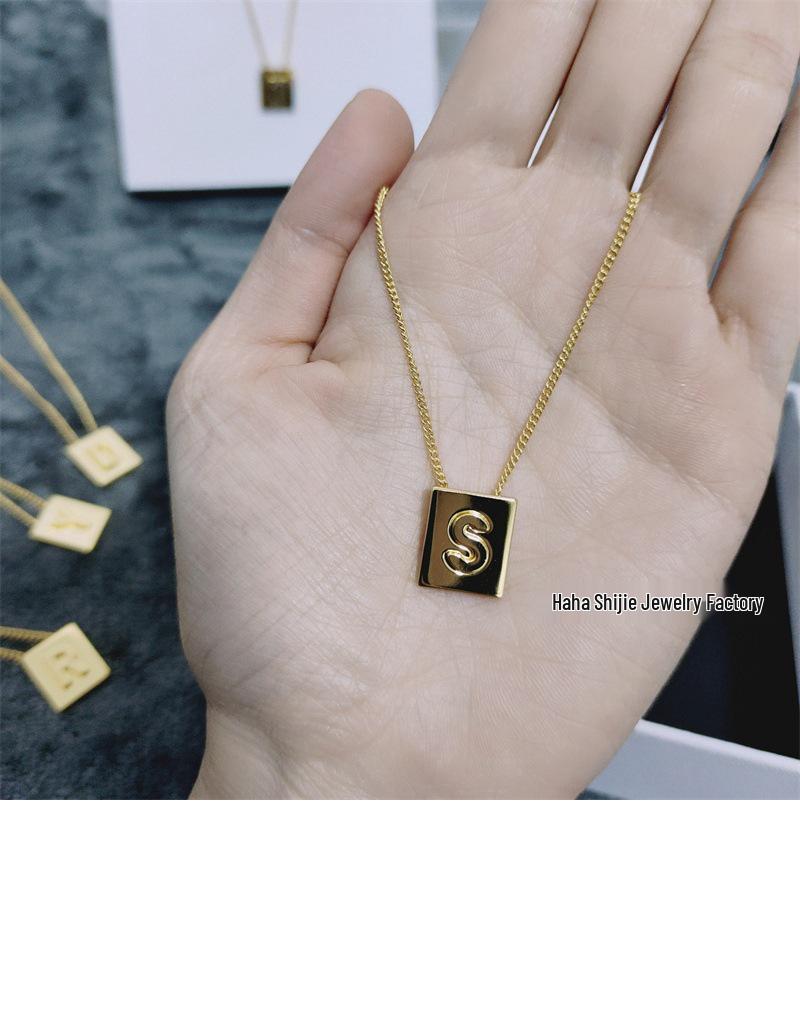 CELI Arc de Triomphe Initial Pendant Necklace - Luxury Niche Design