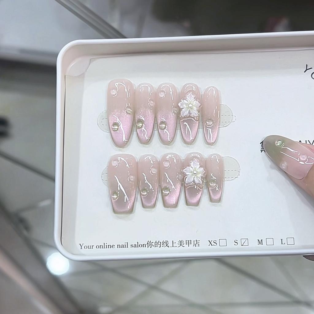 Reine Hand-Trage-Rüstung Neuer Stil, Fan-Herz Guave Temperament, Dreidimensionale Blumen-Trage-Rüstung, Katzenaugen-Nagelkunst-Patch