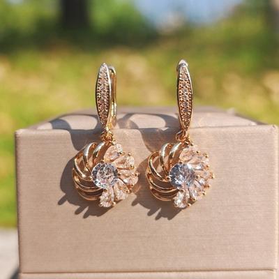 1 Pair Luxurious Sunflower Dangle Earrings for Women Cubic Zirconia Jewelry Daily Wedding Party Accessories