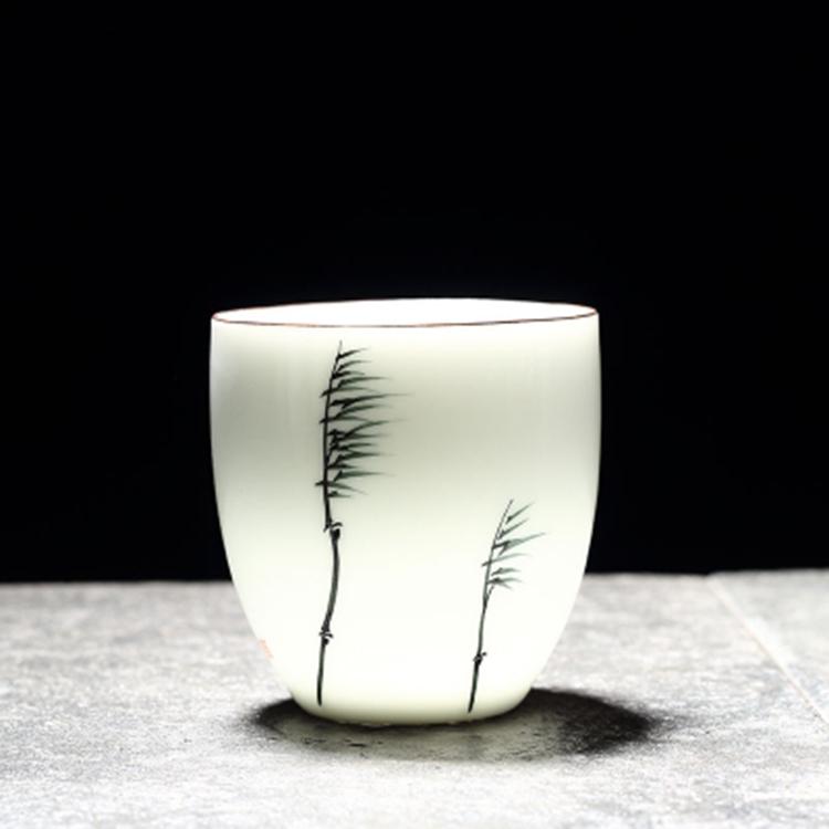 White Porcelain Tea Cups 6pcs / Lot Chinese Traditional Tea Cup Ceramic Advanced Porcelain Tea Set Accessories Drinkware