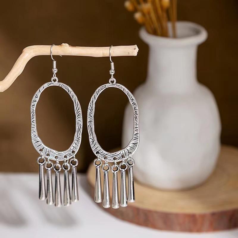 

Retro Ethnic Style Source Earrings Muse Fan Literary Temperament Ear Hook Tassel Metal Pendant Earrings