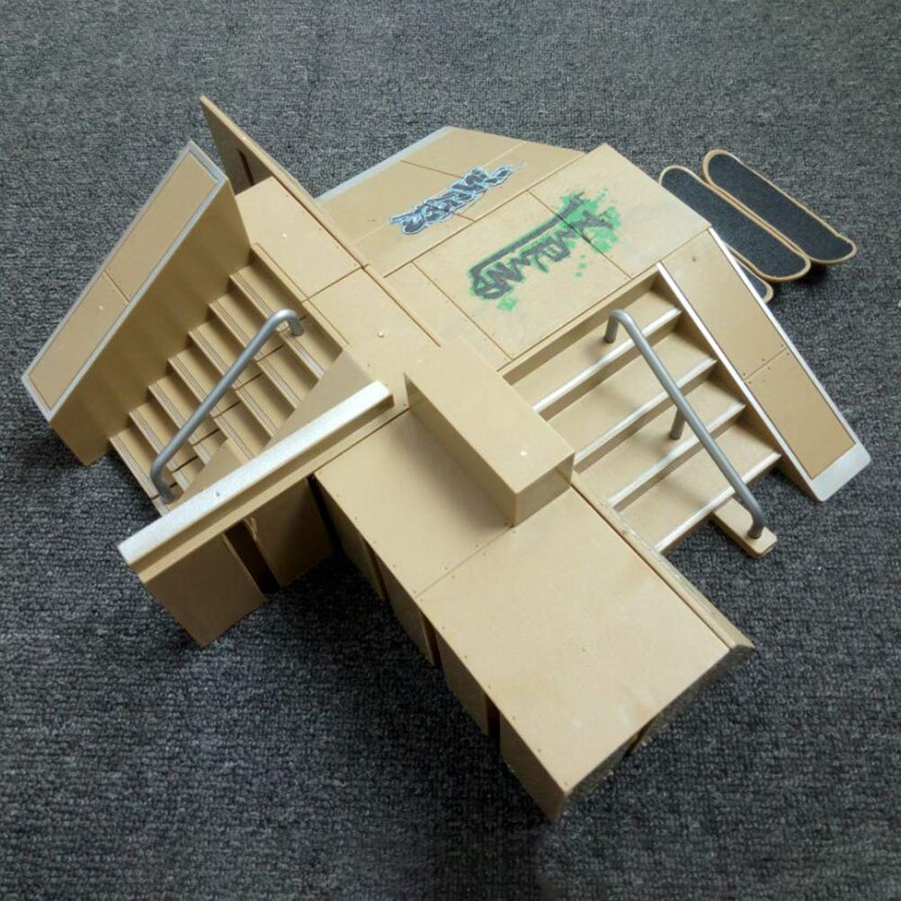 Creacom Mini Skateboard Finger Skate Skate Park Finger Skate Park Finger Sports Toy Tréninkové díly pro chlapce dívky Narozeninový Vánoční dárek