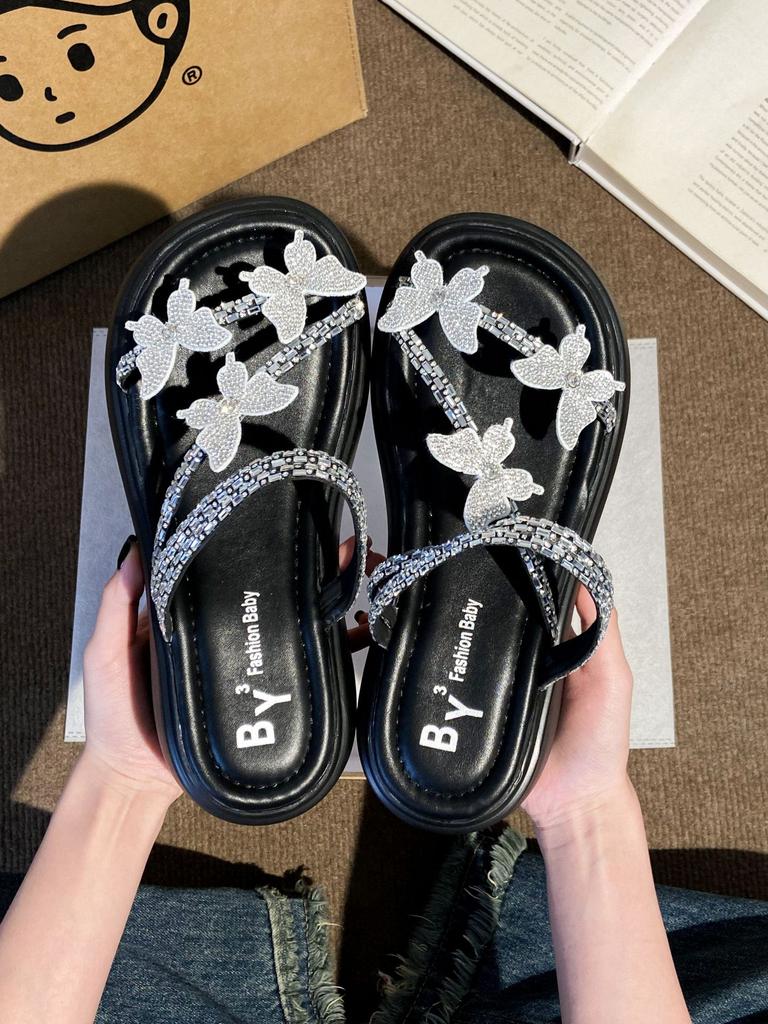 Internet celebrity explosion beautiful fairy wind sandals 2025 summer wear new slippers beach butterfly rhinestone one-word drag
