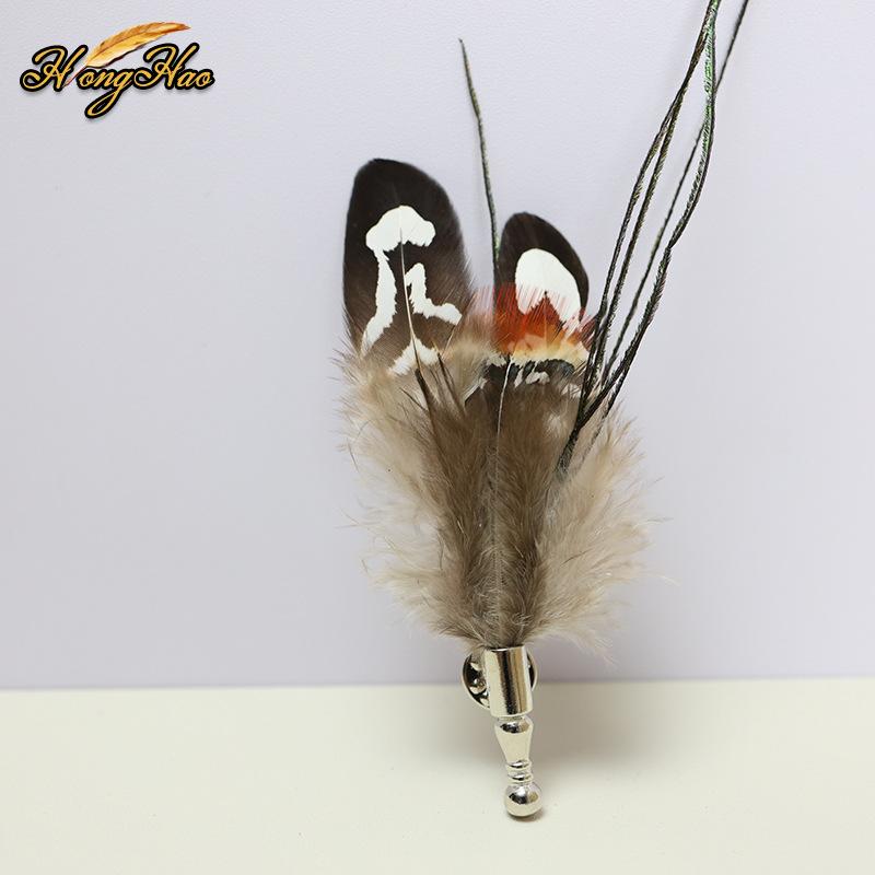 New Feather Brooch Lapel Pins for Suit Dress Badge Elegant Accessories Exquisite Fashion Business Wedding Jewelry