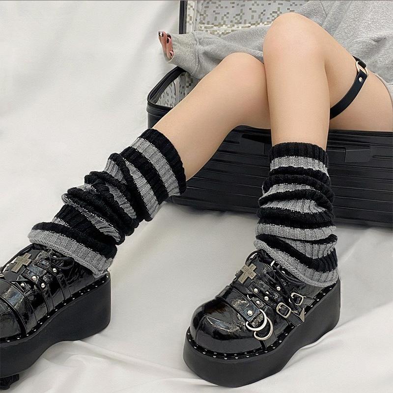 

Versatile Foot Cover Warm Stocking Set Boots Set Black and White Striped Knitted Leg Cover Style JK Spicy Girl College Style One Size