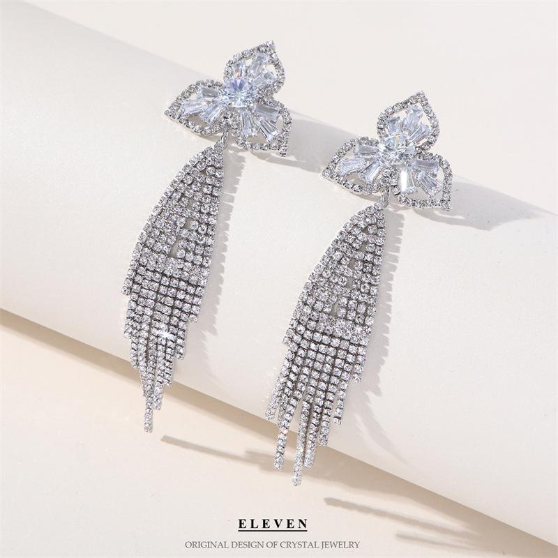 S925 Silver Needle Rhinestone Tassel Earrings - Exquisite Long Claw Chain with Colored Diamonds, European & American Style