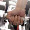 1 Pair Anti-Slip Silicone 3-Finger Workout Grips Hand Palm Protection Dumbbell Deadlift Pull-Up Grippers Gym Training Exercise Fingerless Gloves