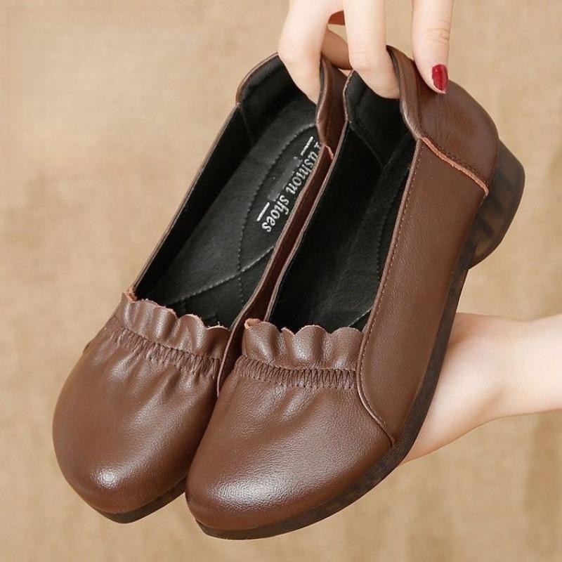 

Женские туфли из мягкой кожи, туфли Doudou, осенние новые повседневные маленькие кожаные туфли, ленивые туфли, одинарные туфли, неглубокие туфли на плоской подошве 41 темно-коричневого