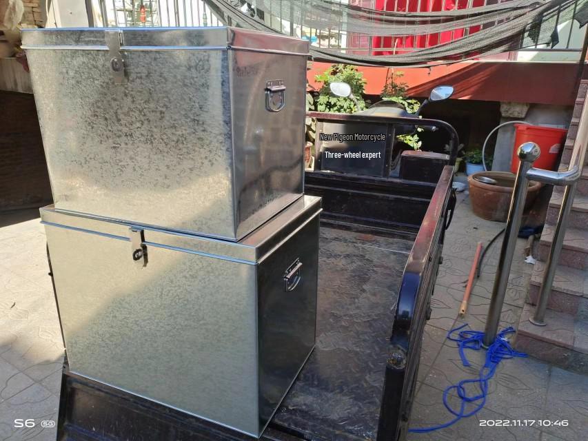 Galvanized White Iron Lockable Tool and Storage Box