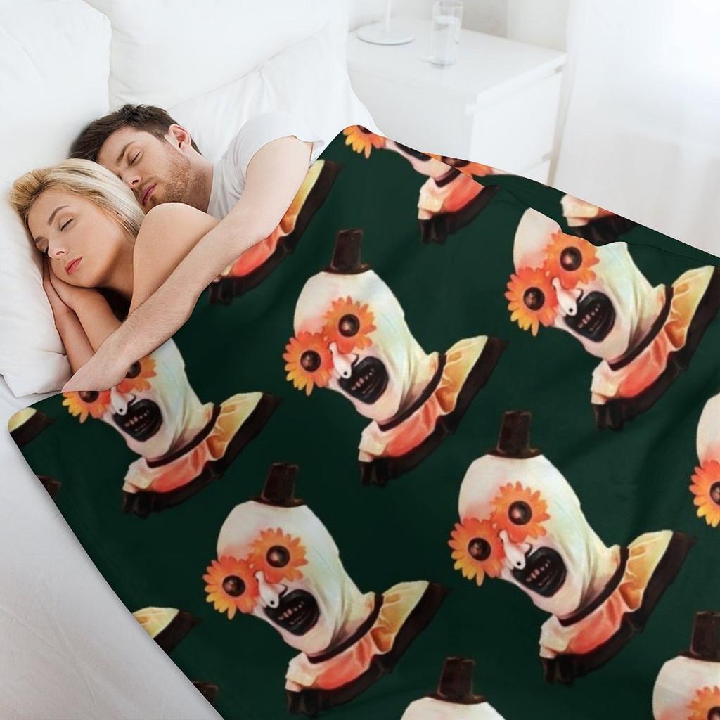 Art the Clown the creepy withe flower glasses Throw Blanket Thermal Luxury bed plaid warm winter Blankets