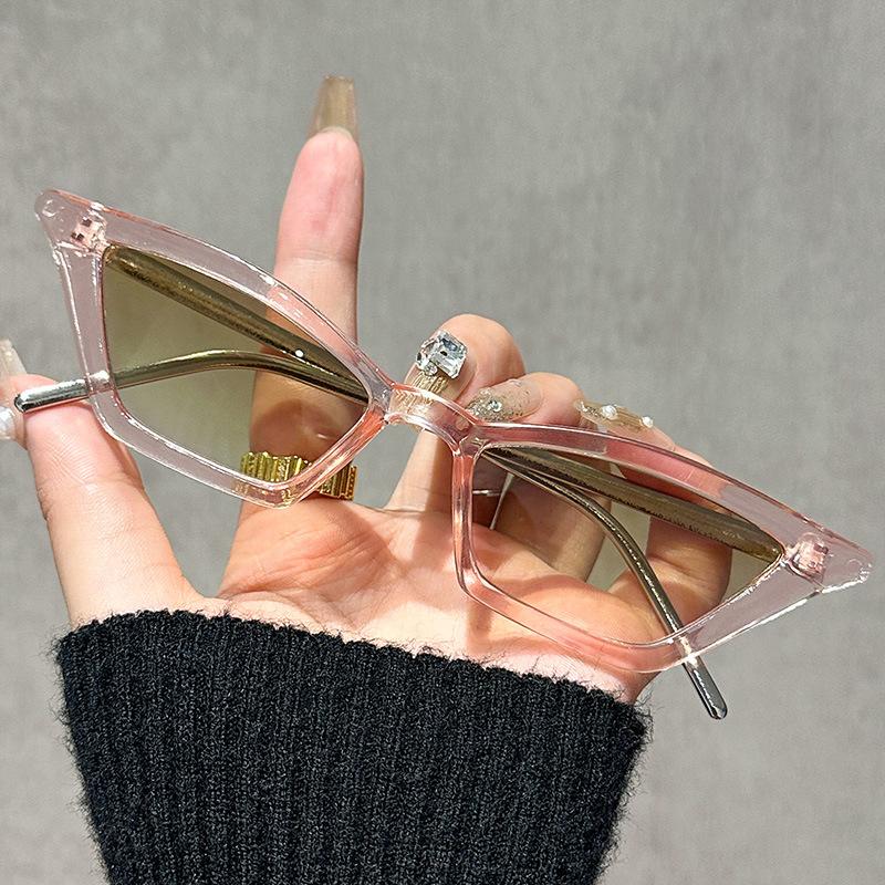 2026 Fashion Triangular Cat-Eye Half-Metal High-End Vintage Presbyopia Sunglasses UV Resistant Shades Glasses +1.0 To +4.0