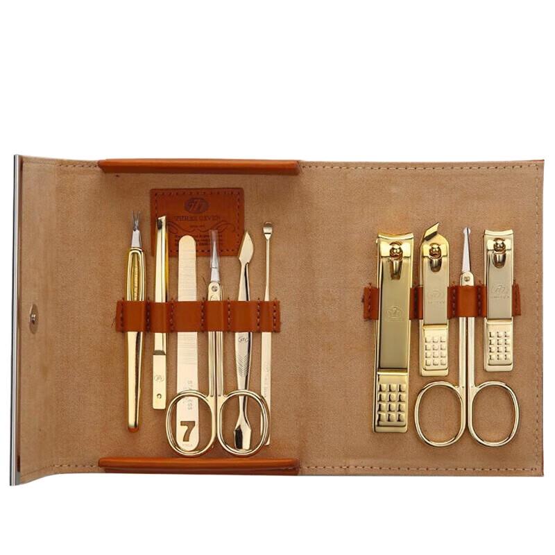 THREE SEVEN NTS-3005G 10-Piece Manicure Tool Set