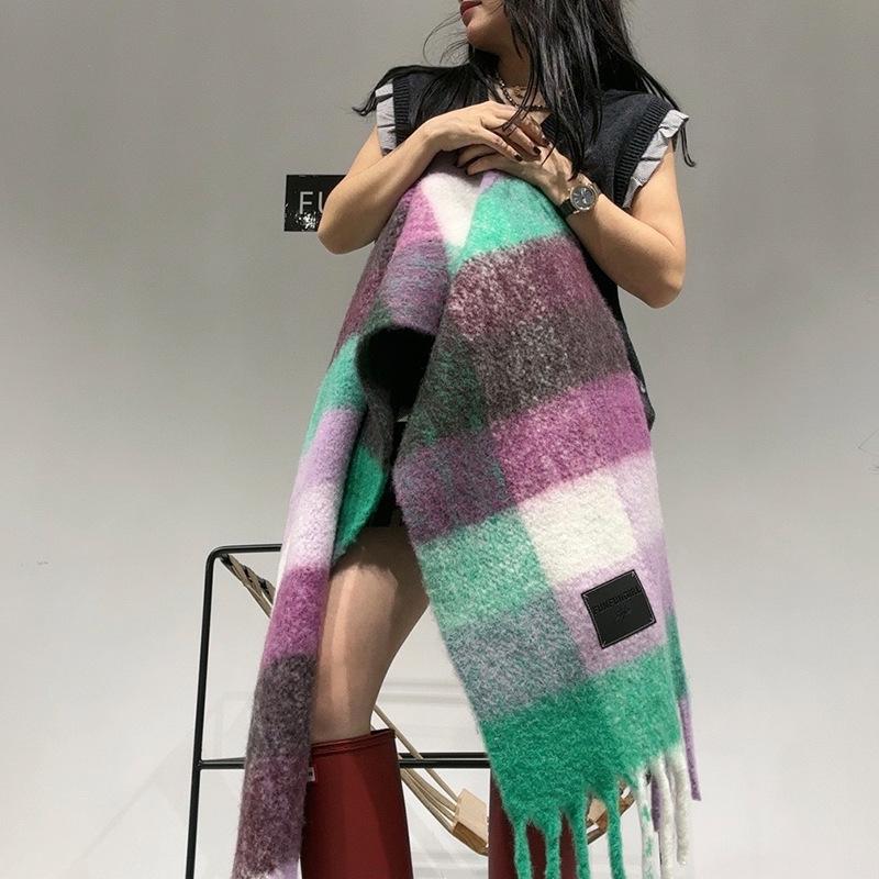 Niche design sense wool plaid contrasting color scarf women's autumn and winter warm scarf high-end tassel shawl